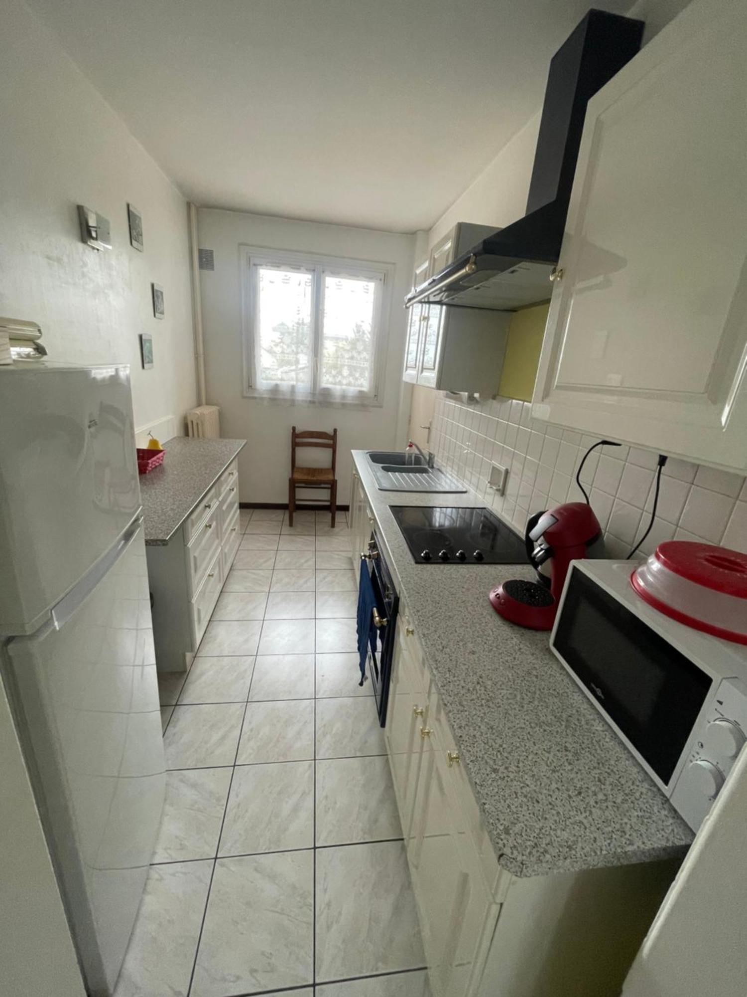Appartement Spacieux A 2Km Du Circuit, Proche Tram, Circuit A 8 En Tram Le Mans Exterior foto
